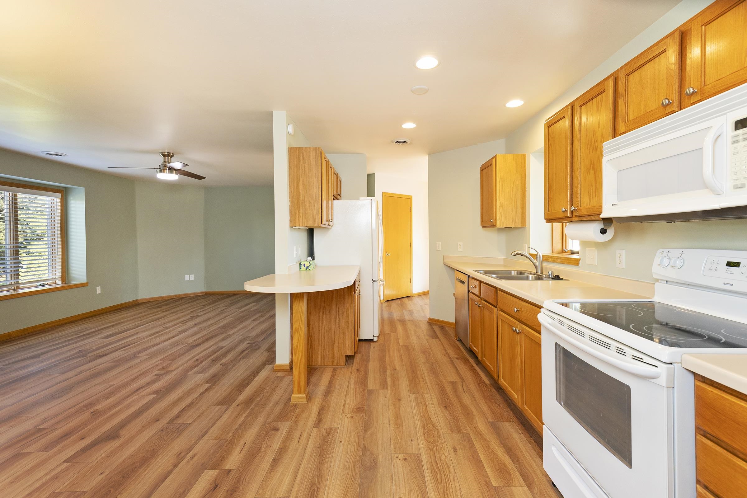 615 Shah Avenue Fort Atkinson, WI 53538 - Photo 5 of 27