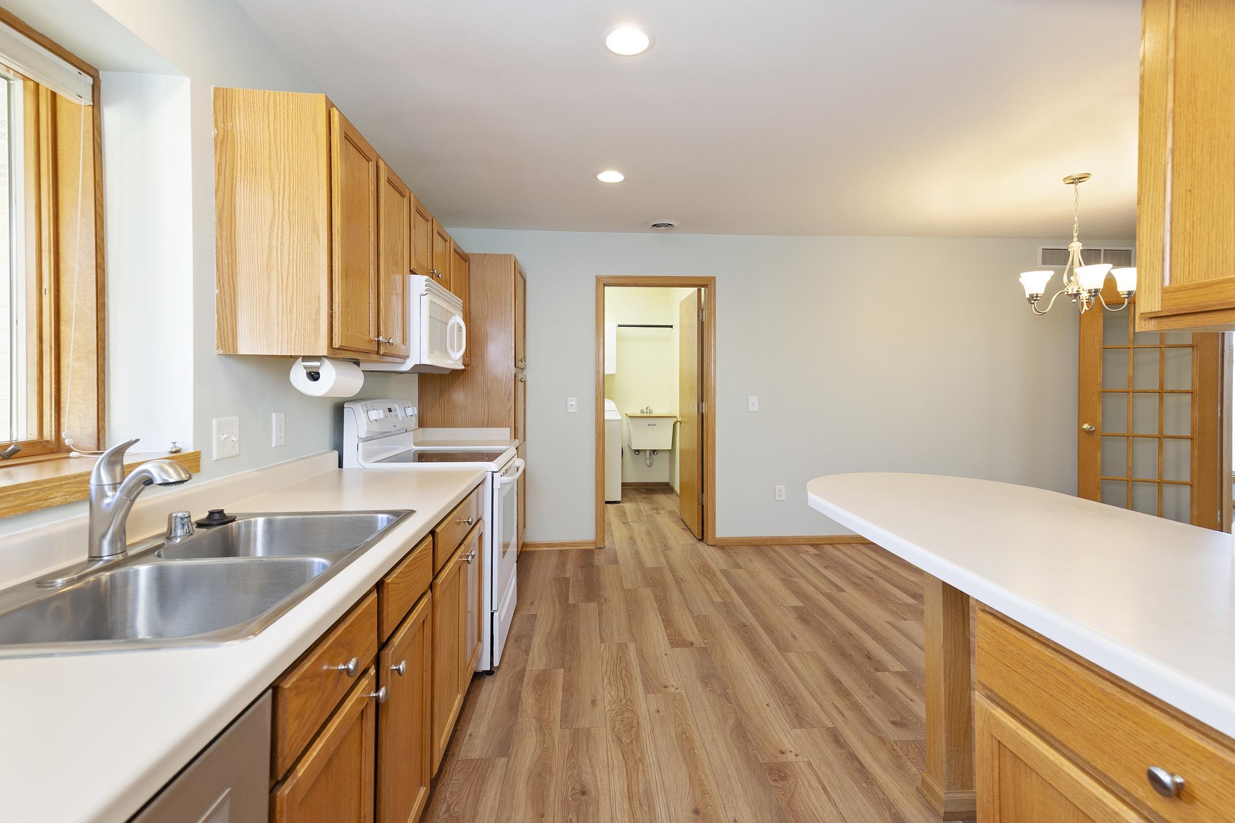 615 Shah Avenue Fort Atkinson, WI 53538 - Photo 6 of 27