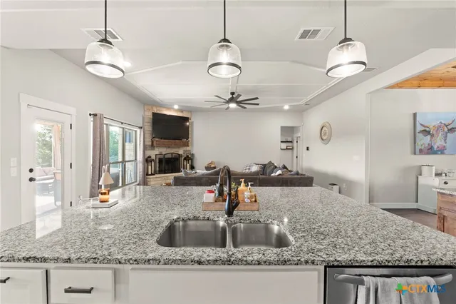 $565,000 | 5508 County Road 3300, Kempner, TX 76539