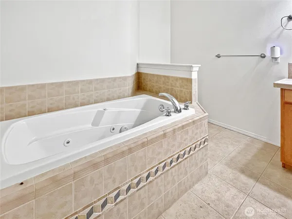 $599,950 | 1100 9th Avenue, Milton, WA 98354