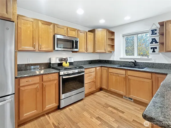 $599,950 | 1100 9th Avenue, Milton, WA 98354