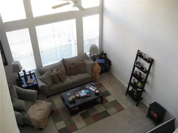 $1,950 | 909 Avondale Lane, Plano, TX 75025