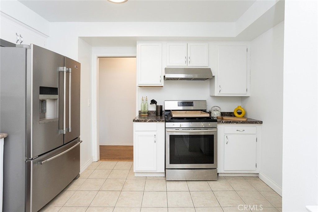 2917 West Rome Avenue Anaheim, CA 92804 - Photo 11 of 49