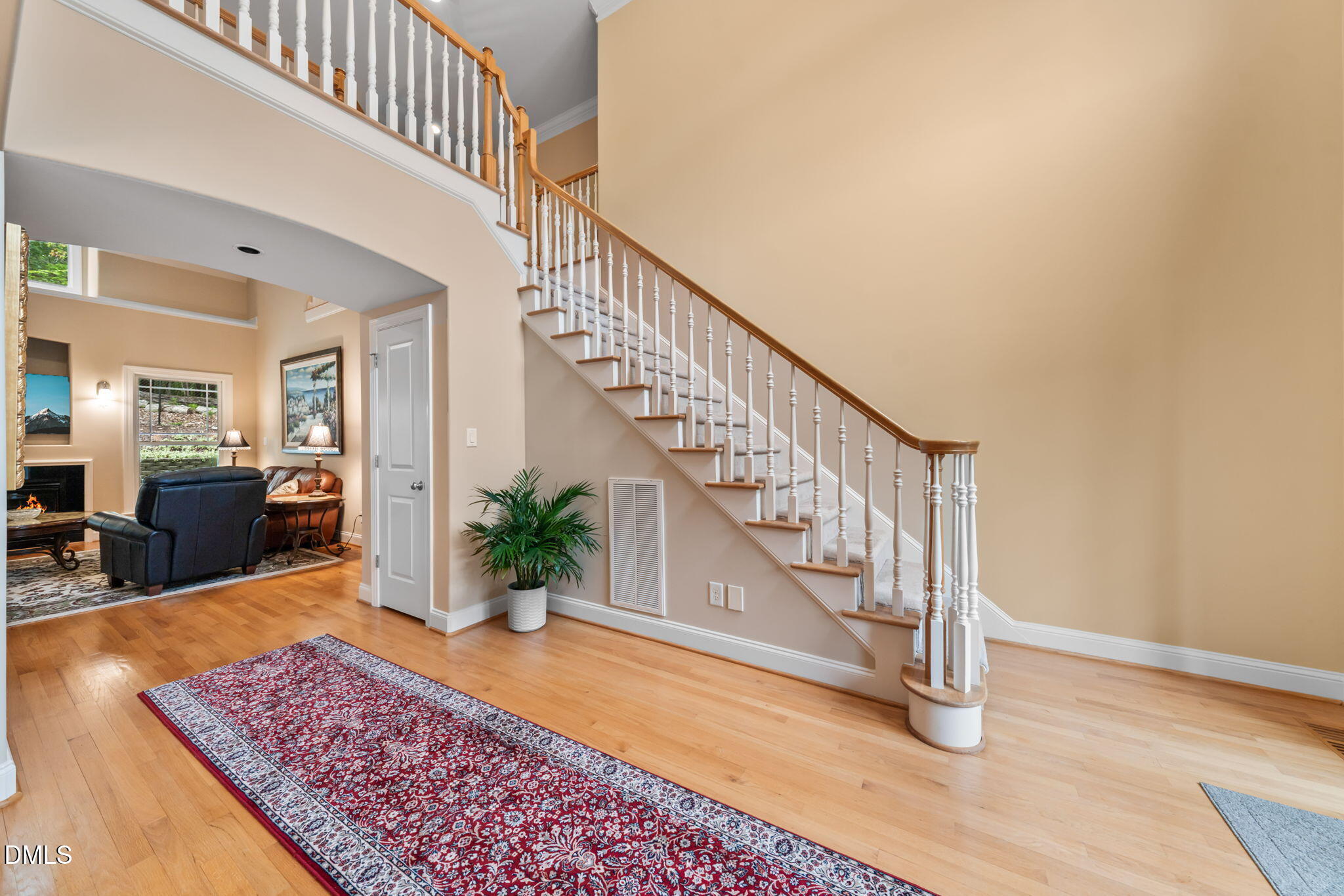 8113 Last Oak Court Raleigh, NC 27613 - Photo 27 of 53 Foyer