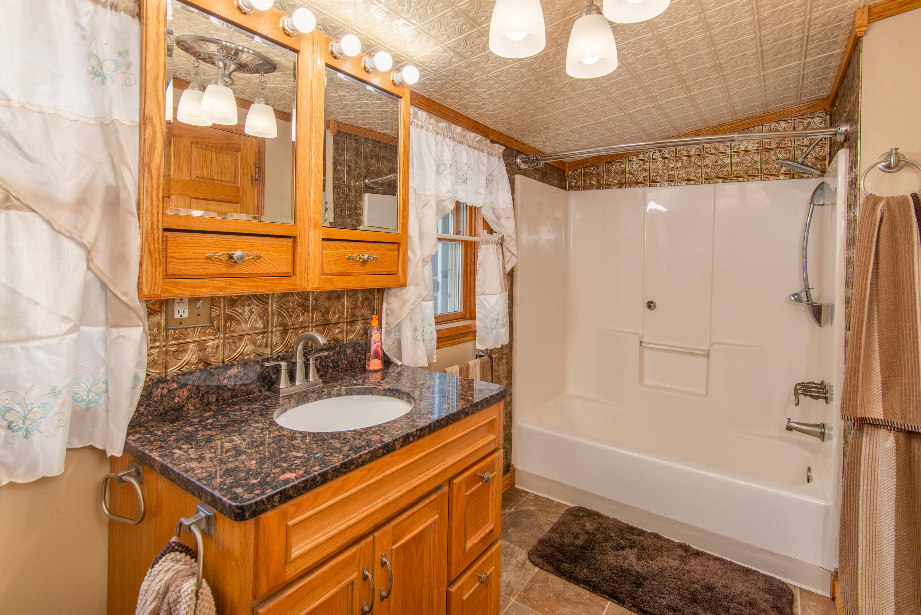 814 East Buck Street Three Rivers, MI 49093 - Photo 13 of 29 13