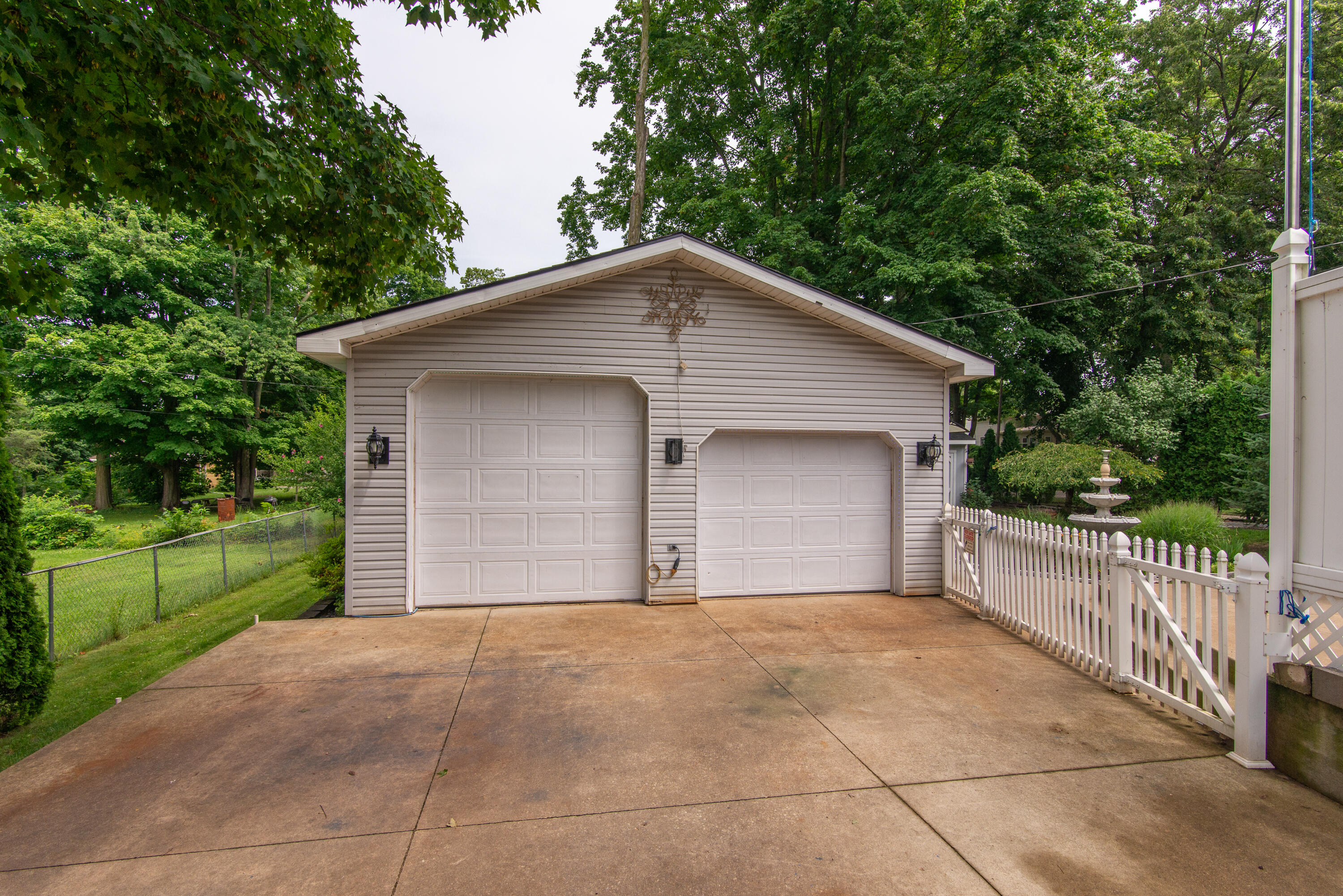 814 East Buck Street Three Rivers, MI 49093 - Photo 27 of 29 27