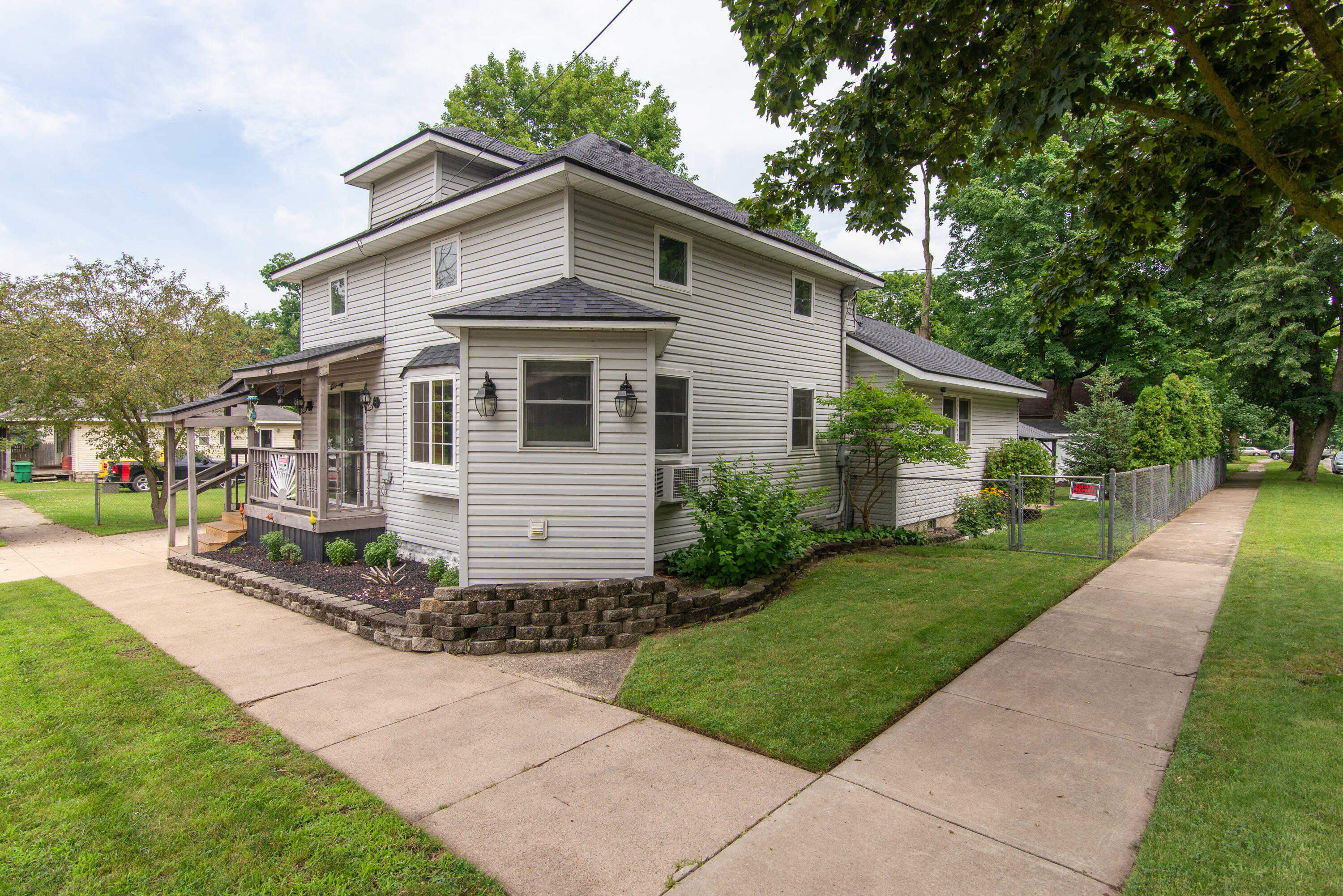 814 East Buck Street Three Rivers, MI 49093 - Photo 3 of 29 3
