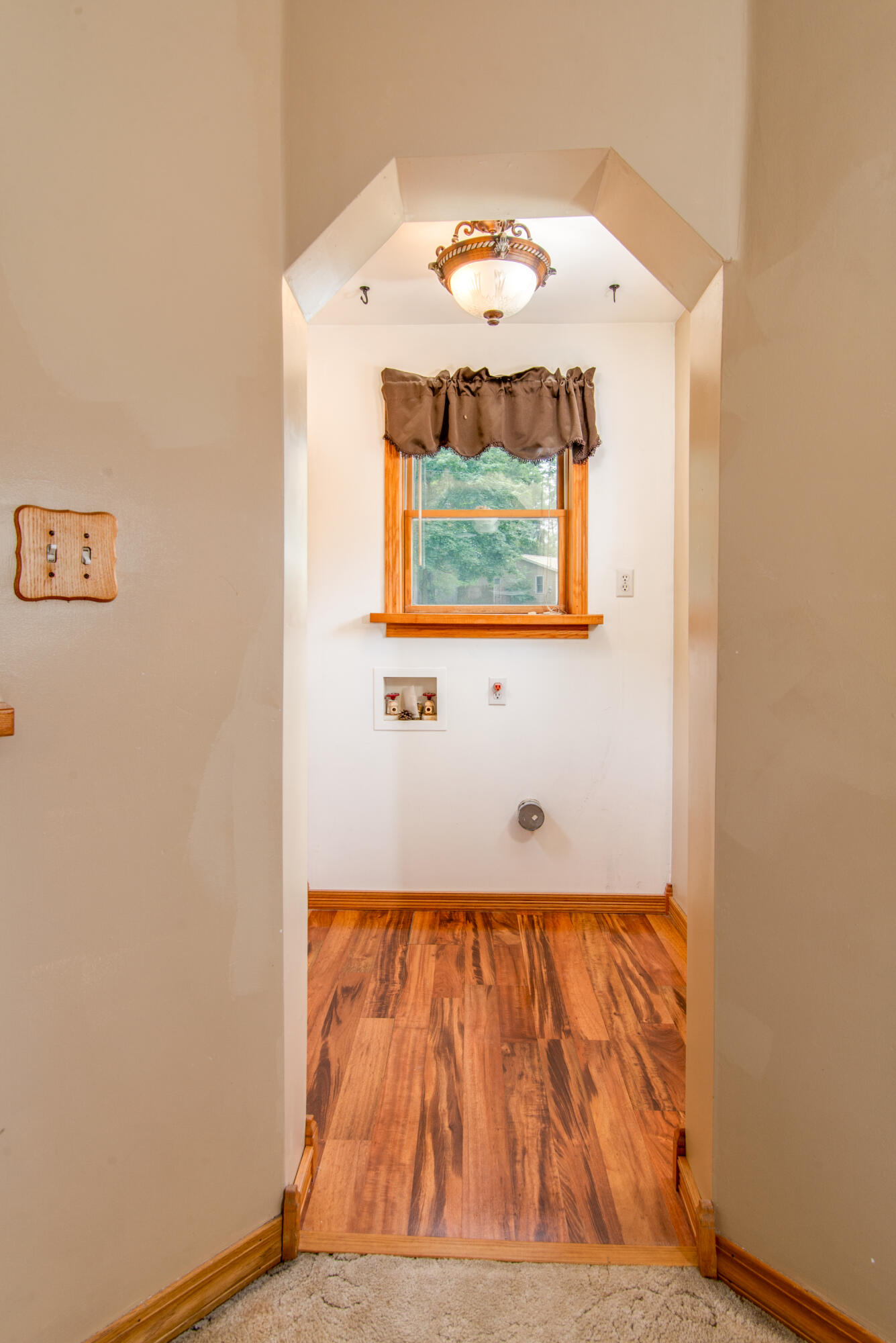 814 East Buck Street Three Rivers, MI 49093 - Photo 9 of 29 9