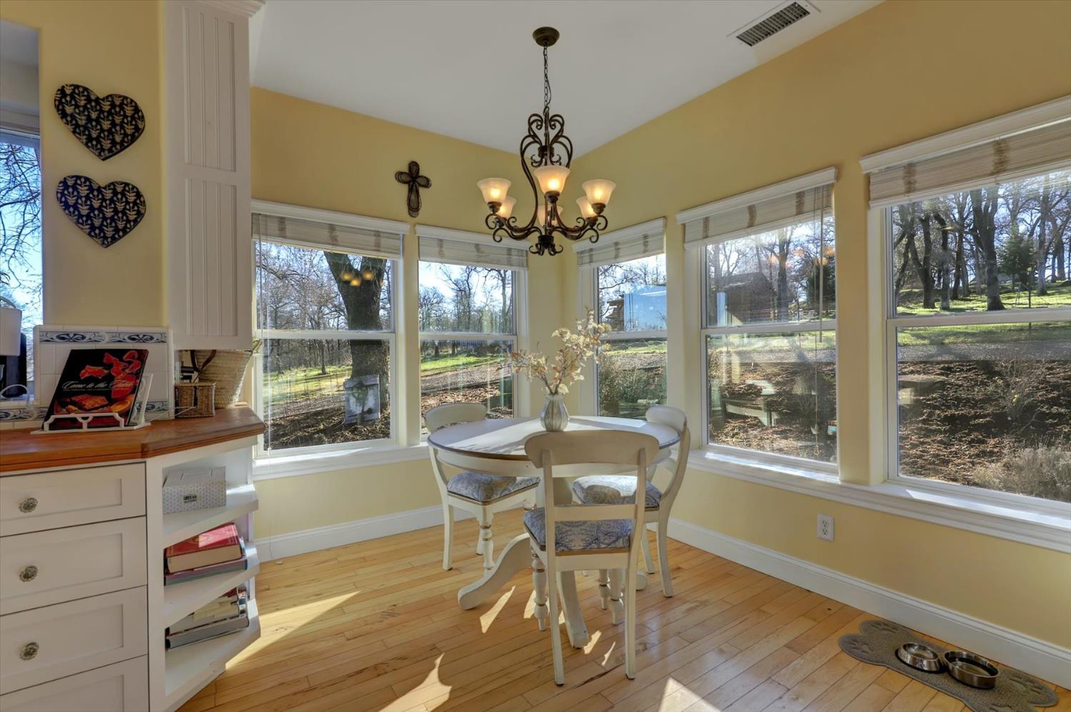 12597 Wolf Road Grass Valley, CA 95949 - Photo 18 of 88