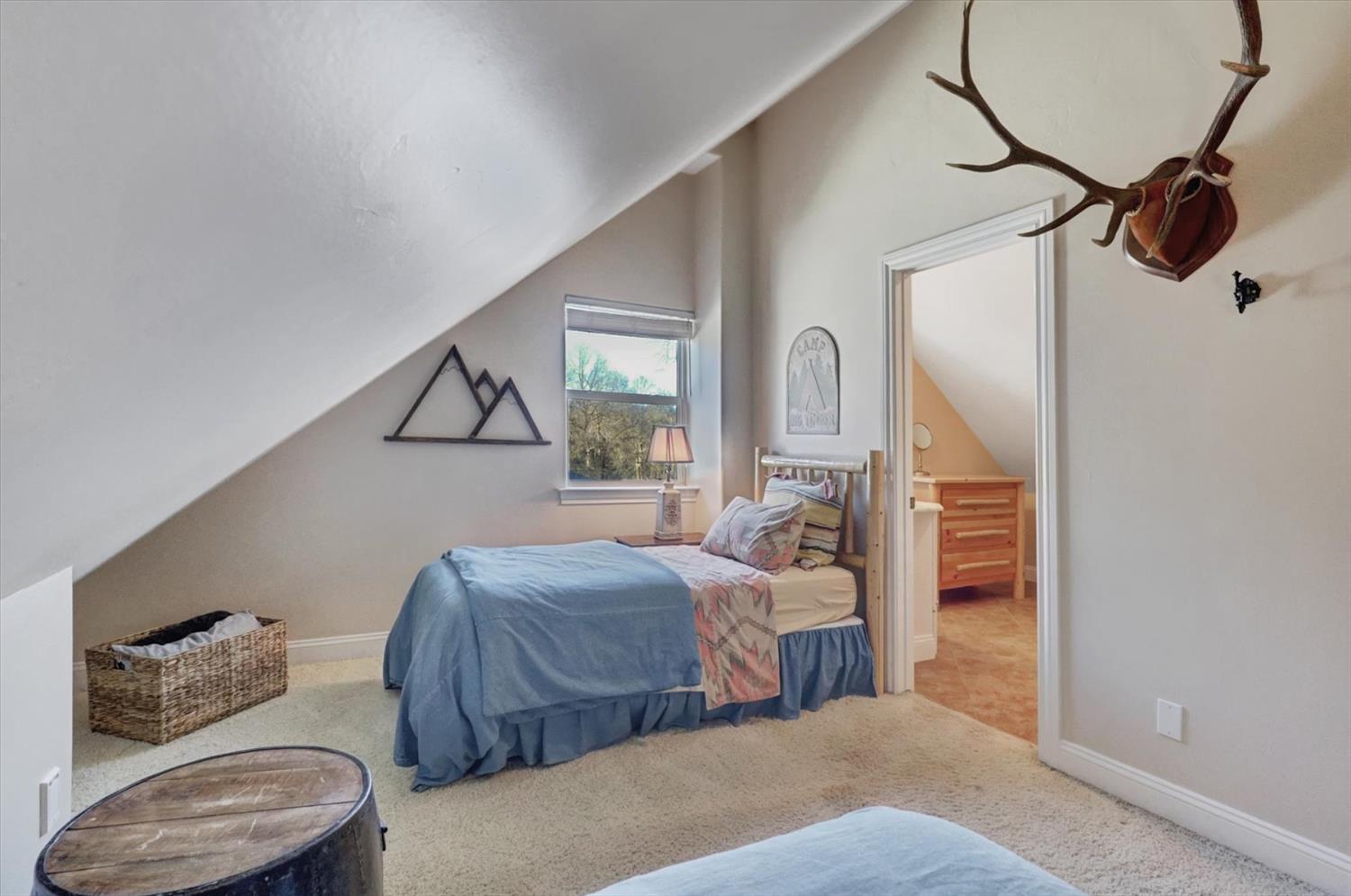 12597 Wolf Road Grass Valley, CA 95949 - Photo 42 of 88