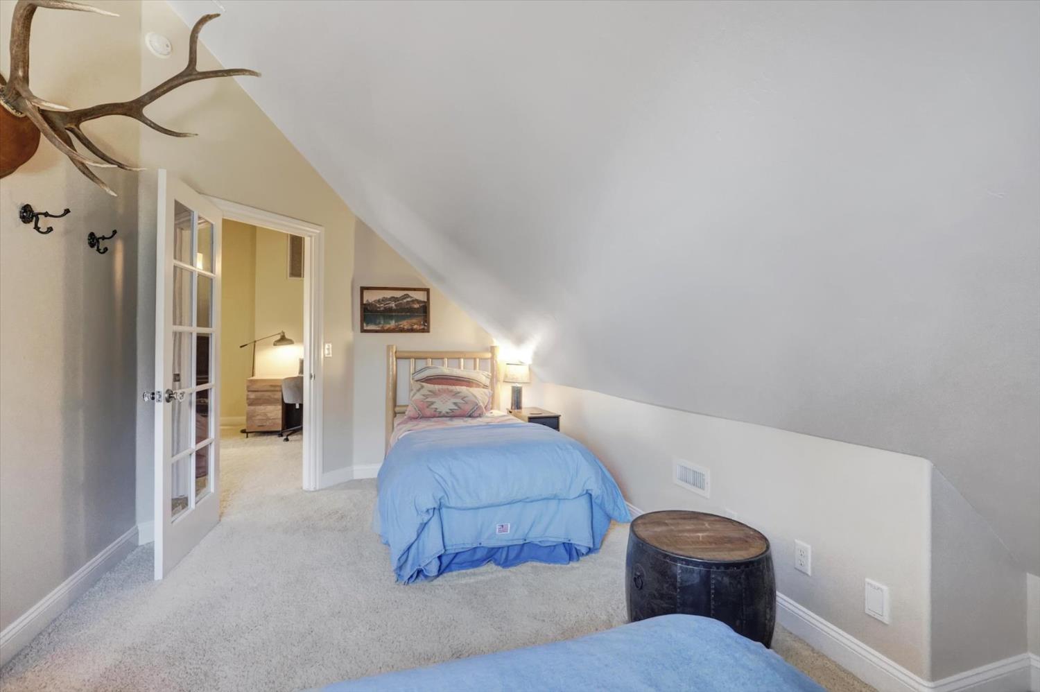 12597 Wolf Road Grass Valley, CA 95949 - Photo 44 of 88