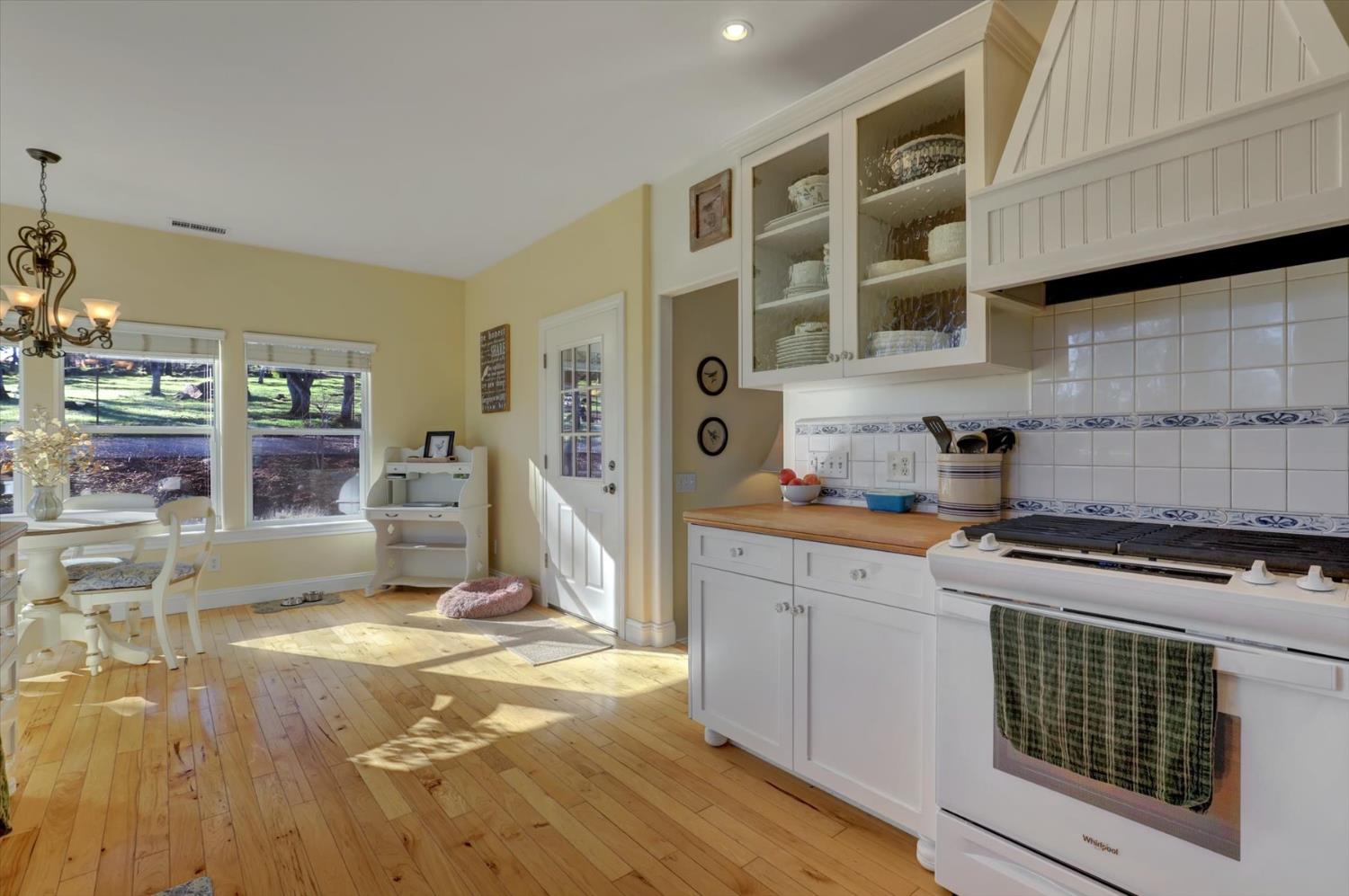 12597 Wolf Road Grass Valley, CA 95949 - Photo 9 of 88