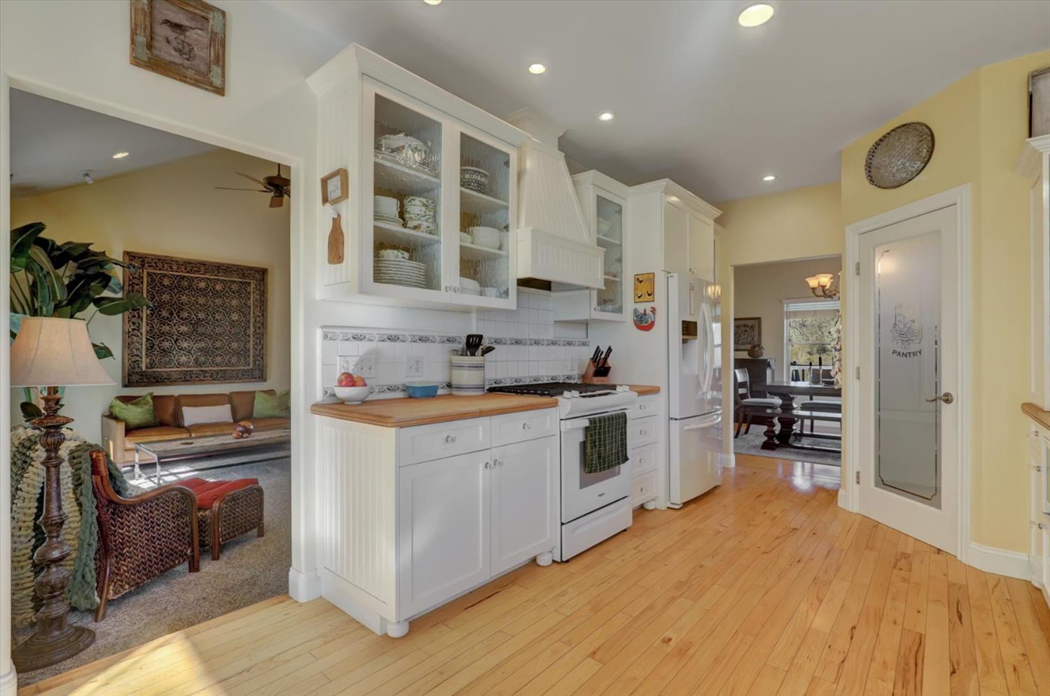 12597 Wolf Road Grass Valley, CA 95949 - Photo 10 of 88