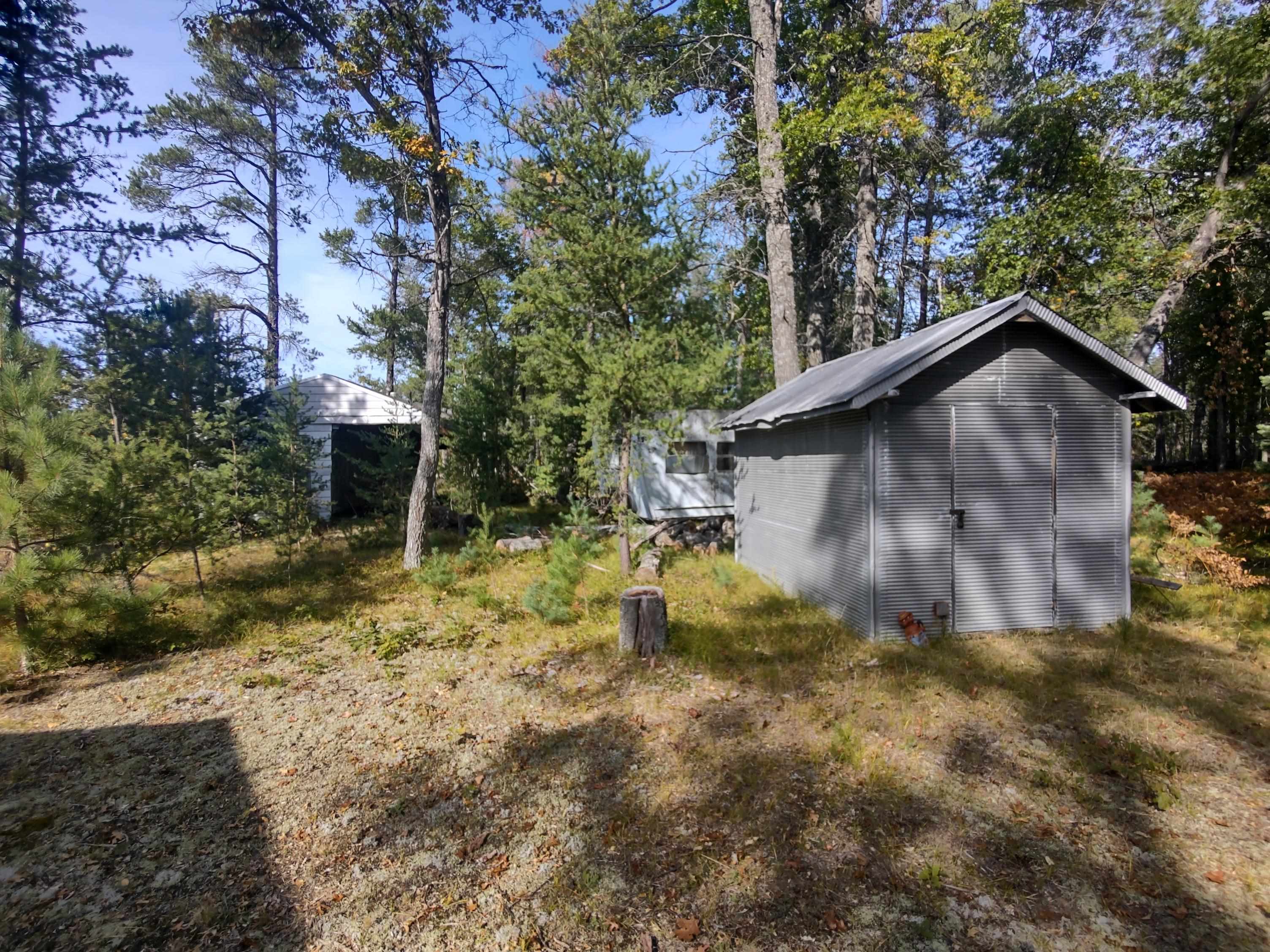 8510 Lyman Road Roscommon, MI 48653 - Photo 25 of 27 1905536-24.JPG
