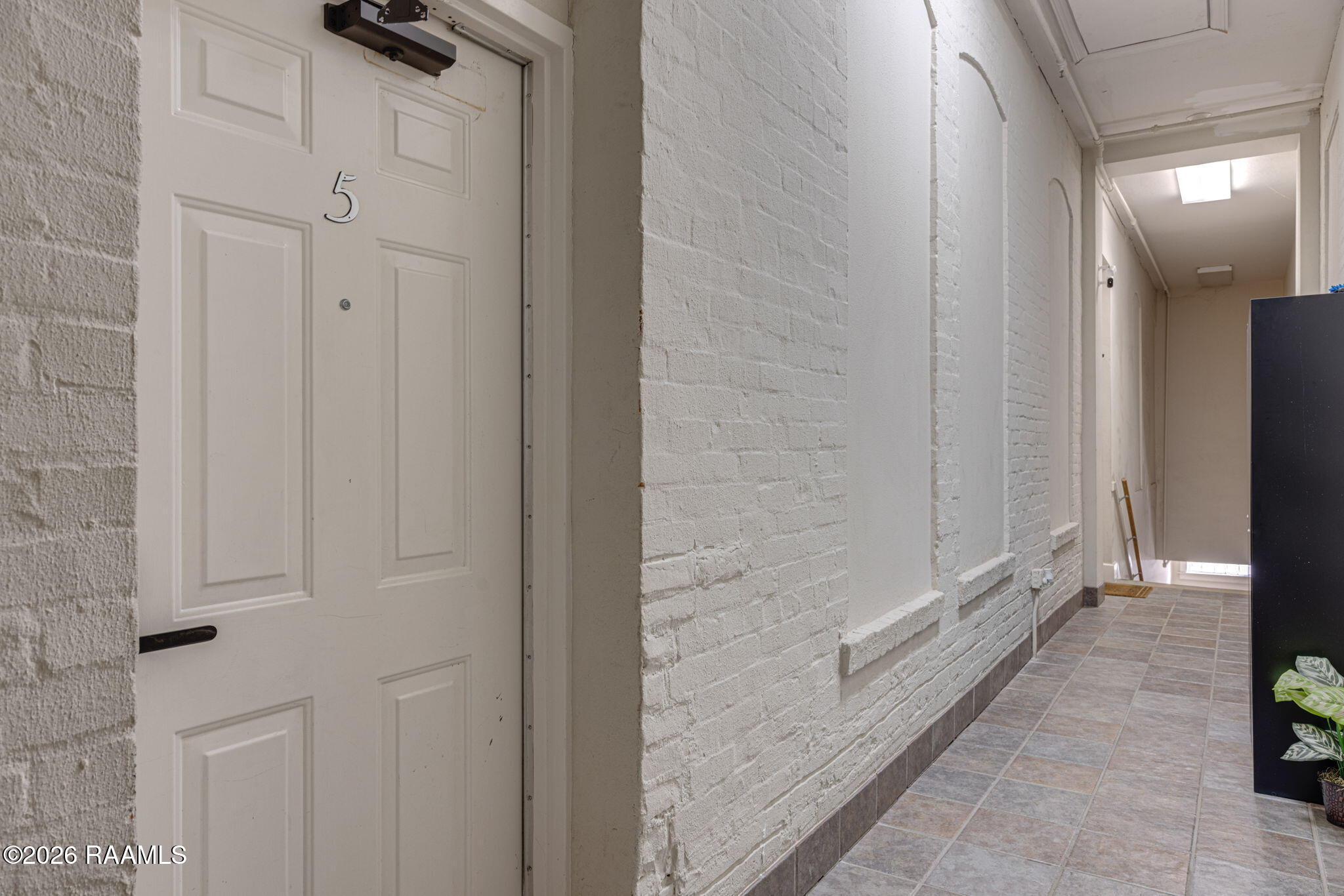 500 Jefferson Street, Unit 5 Lafayette, LA 70501 - Photo 3 of 28 1-web-or-mls-500 Jefferson St 5-1