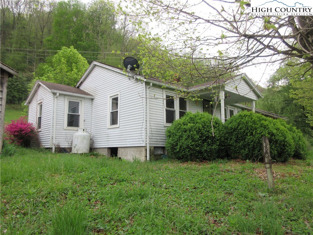 887 Todd Railroad Grade Road Boone, NC 28607 - Photo 23 of 34 Gallery Image 23
