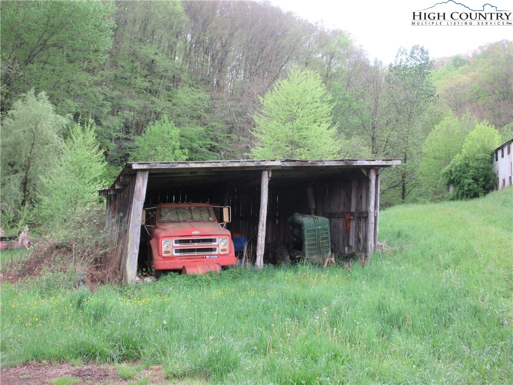 887 Todd Railroad Grade Road Boone, NC 28607 - Photo 27 of 34 Gallery Image 27