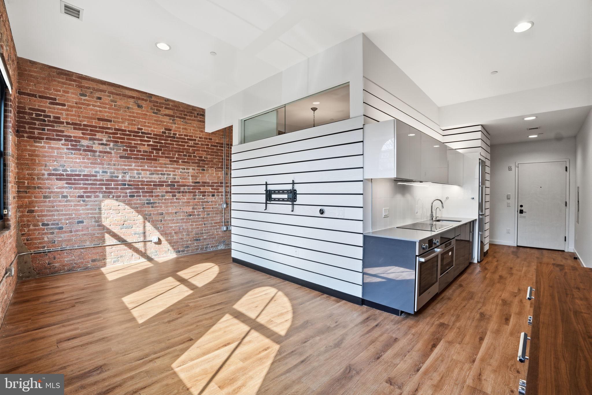 57 N Street Northwest, Unit 301 Washington, DC 20001 - Photo 4 of 39