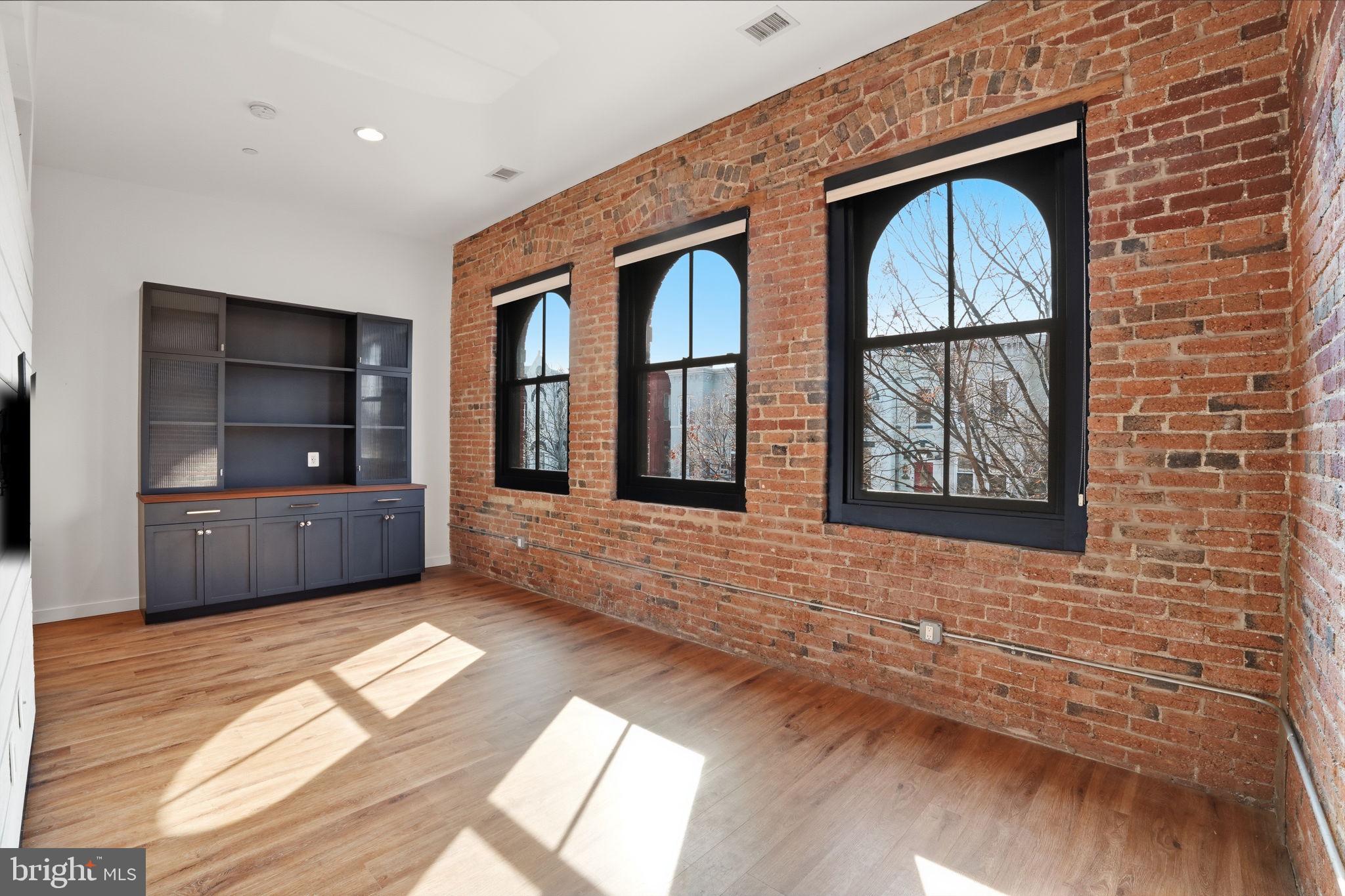 57 N Street Northwest, Unit 301 Washington, DC 20001 - Photo 7 of 39