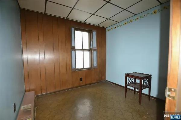 $575,000 | 10 Lake Avenue, Clifton, NJ 07011