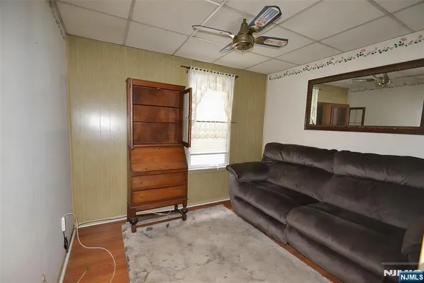 $575,000 | 10 Lake Avenue, Clifton, NJ 07011