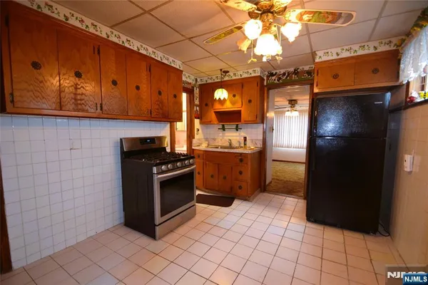 $575,000 | 10 Lake Avenue, Clifton, NJ 07011