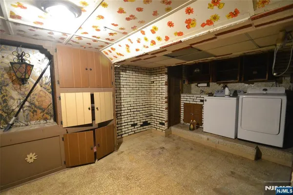 $575,000 | 10 Lake Avenue, Clifton, NJ 07011