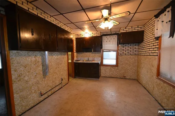 $575,000 | 10 Lake Avenue, Clifton, NJ 07011