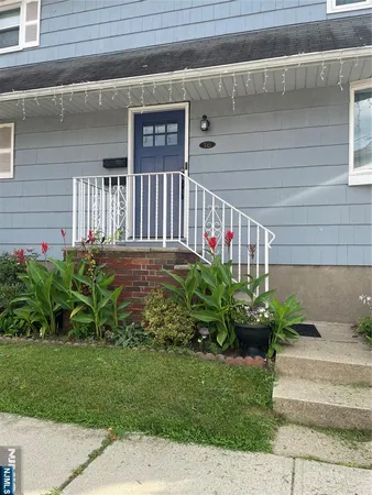 $2,200 | 16 Reservoir Avenue, Unit 2, Wallington, NJ 07057