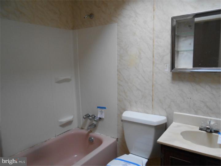 946 Andover Road Lansdale, PA 19446 - Photo 11 of 16 Gallery Image 11
