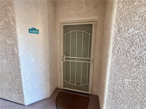$170,000 | 3550 Bay Sands Drive, Unit 1084, Laughlin, NV 89029