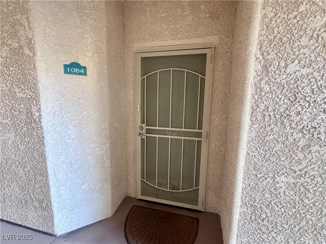 $170,000 | 3550 Bay Sands Drive, Unit 1084, Laughlin, NV 89029