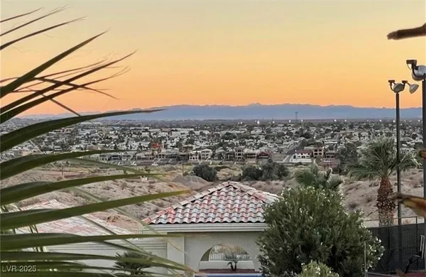 $170,000 | 3550 Bay Sands Drive, Unit 1084, Laughlin, NV 89029