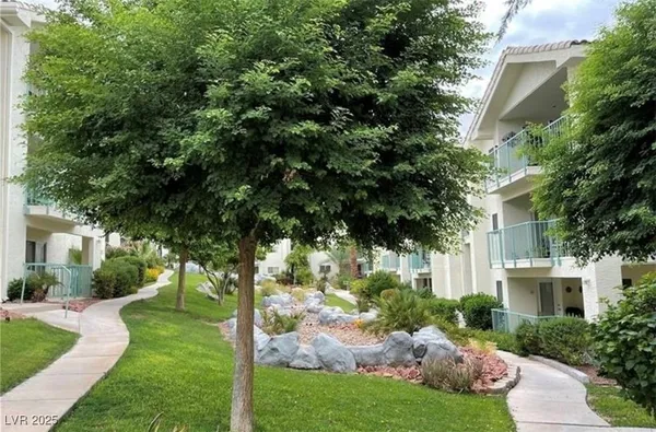 $170,000 | 3550 Bay Sands Drive, Unit 1084, Laughlin, NV 89029