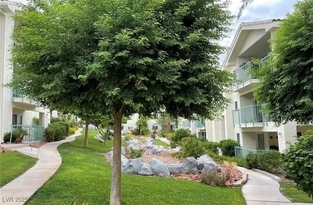 $170,000 | 3550 Bay Sands Drive, Unit 1084, Laughlin, NV 89029
