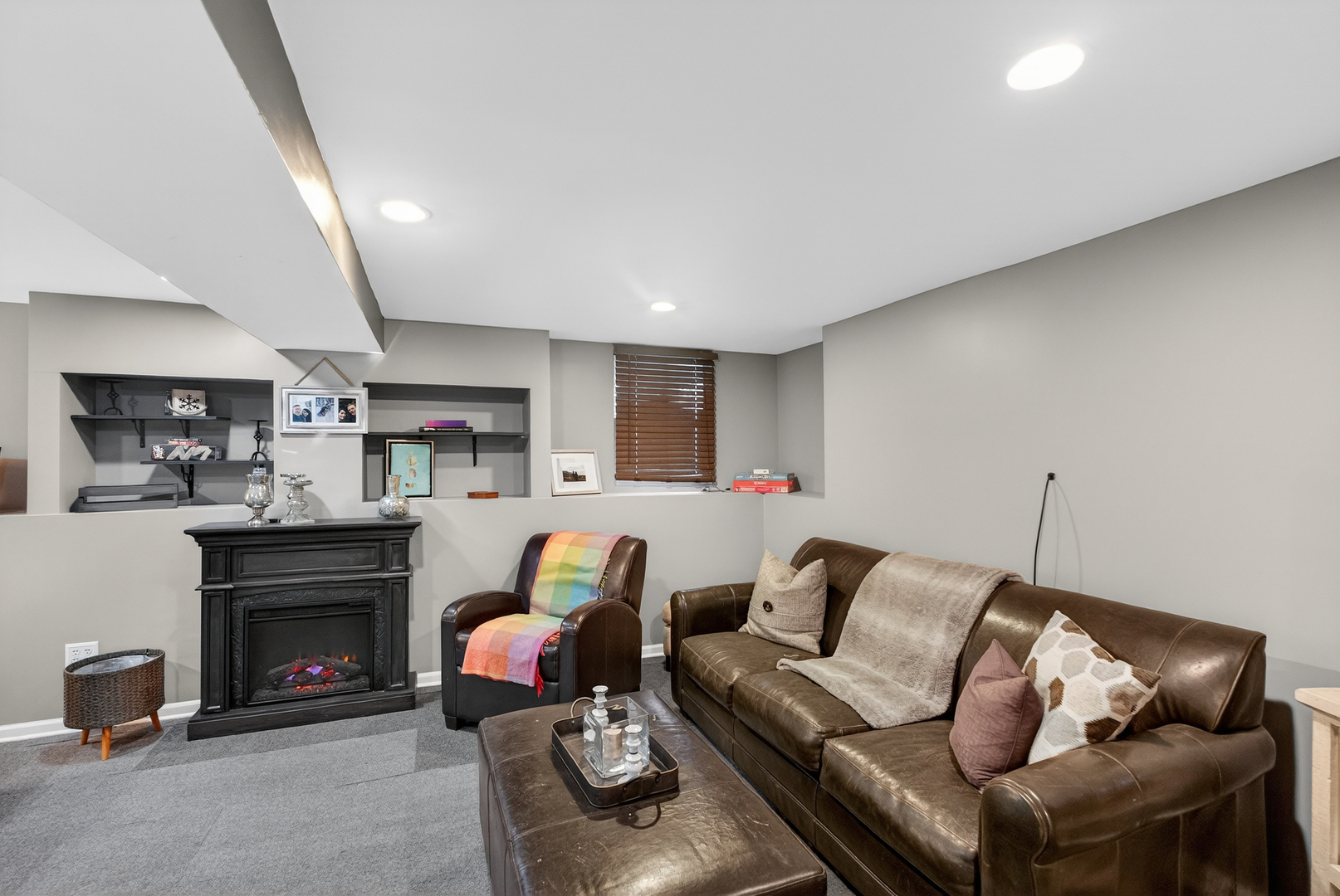 4615 West Grace Street Chicago, IL 60641 - Photo 25 of 48