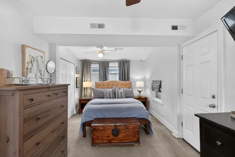 $600,000 | 4615 West Grace Street, Chicago, IL 60641