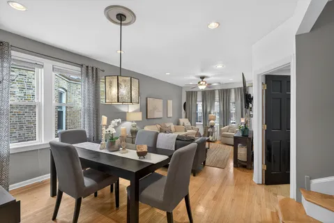 $600,000 | 4615 West Grace Street, Chicago, IL 60641