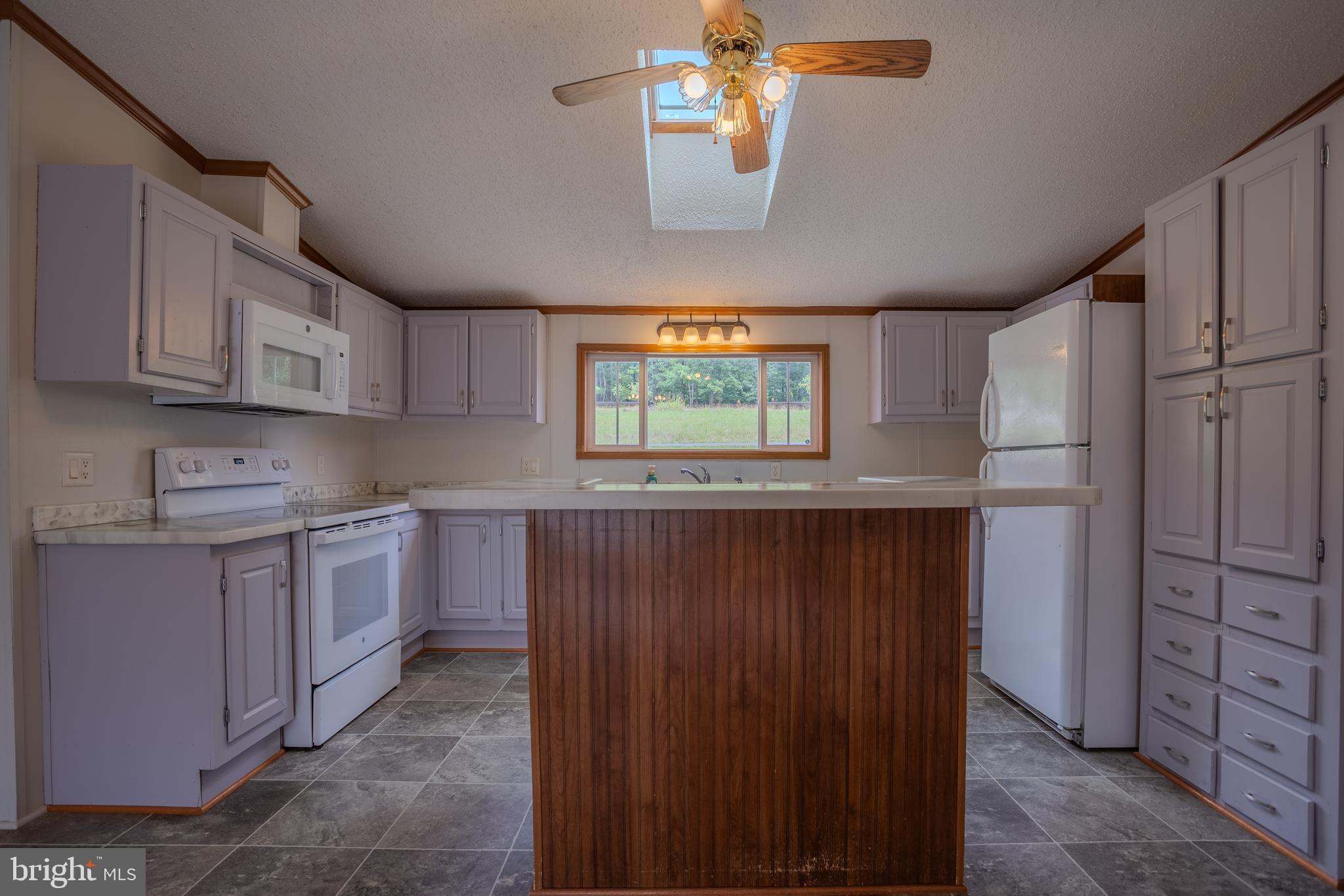 706 Loop Road Gerrardstown, WV 25420 - Photo 11 of 43 Gallery Image 11