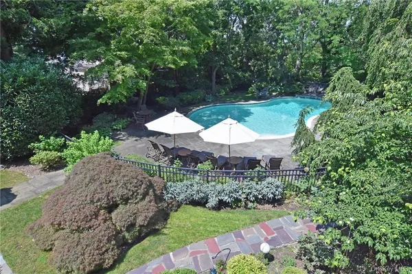 $2,778,000 | 247 Pelhamdale Avenue, Pelham, NY 10803