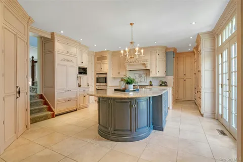 $2,778,000 | 247 Pelhamdale Avenue, Pelham, NY 10803
