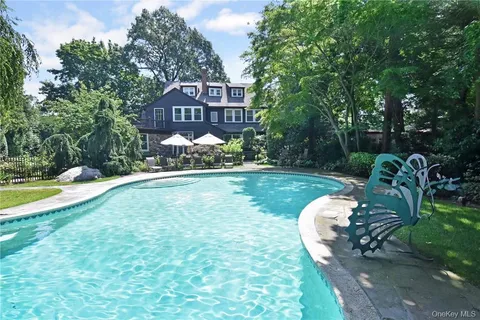 $2,778,000 | 247 Pelhamdale Avenue, Pelham, NY 10803