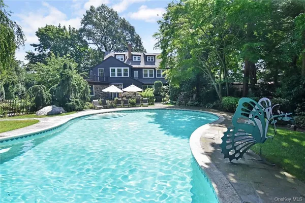 $2,778,000 | 247 Pelhamdale Avenue, Pelham, NY 10803