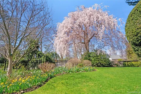 $2,778,000 | 247 Pelhamdale Avenue, Pelham, NY 10803