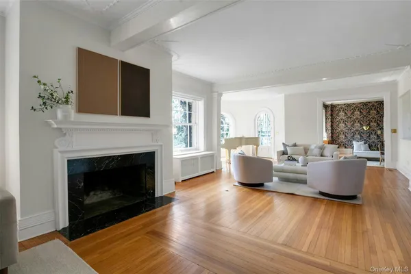 $2,778,000 | 247 Pelhamdale Avenue, Pelham, NY 10803