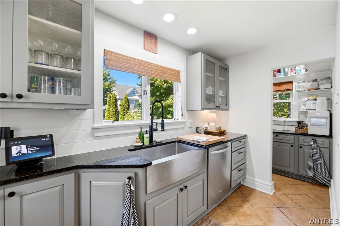 804 West Center Street Ridgeway, NY 14103 - Photo 12 of 41