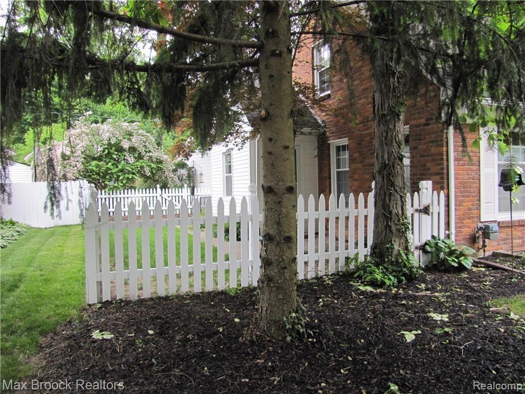 3969 Kenmore Road Berkley, MI 48072 - Photo 22 of 22 Side of Home.JPG