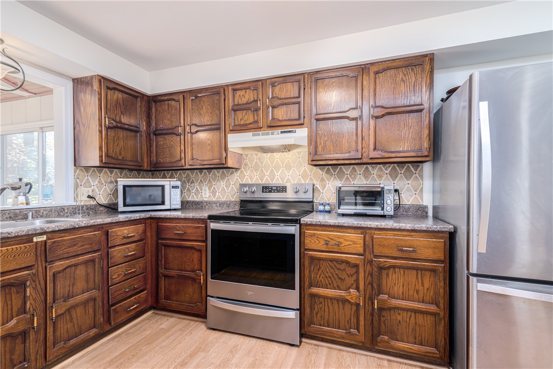 7 Castle Way Westerly, RI 02891 - Photo 11 of 46