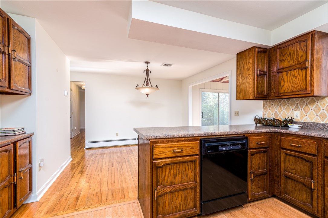 7 Castle Way Westerly, RI 02891 - Photo 13 of 46