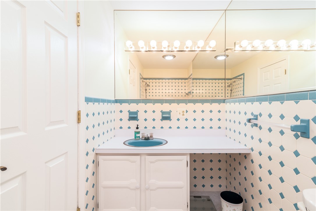 7 Castle Way Westerly, RI 02891 - Photo 21 of 46